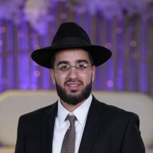 תמונה של הרב אוריאל בצר